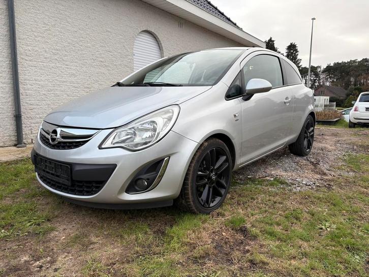 Opel Corsa sattelite opc edition 1.2 benzine uit 2011, Auto's, Opel, Bedrijf, Te koop, Corsa, Isofix, Benzine, Euro 5, Ophalen
