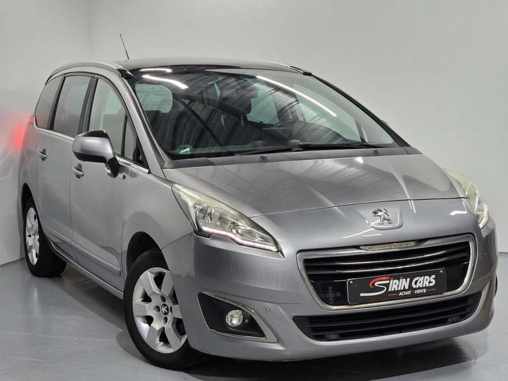 Peugeot 5008 1.6 HDi * 7 places * Toit Pano * Garantie 12M, Autos, Peugeot, Entreprise, Achat, ABS, Airbags, Air conditionné, Bluetooth