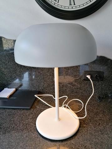 2 lampen kleur wit Ikea regio Hofstade Aalst, Enlèvement, Blanc