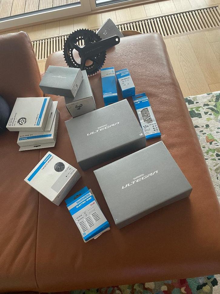 SHIMANO Ultegra DI2 2 x 12 spd disc groepset, Fietsen en Brommers, Fietsonderdelen, Nieuw, Ophalen