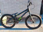 trialbike Inspired Flow 22inch, Fietsen en Brommers, Ophalen, Zo goed als nieuw