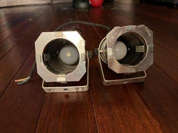 2 Spots beschikbaar voor biedingen