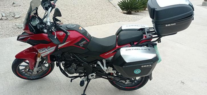 Benelli TRK 251, Motoren, Motoren | Benelli, Particulier, Enduro, 12 t/m 35 kW, 1 cilinder, Ophalen