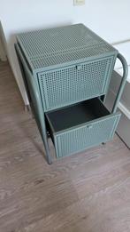 2 Ikea nachtkastjes 'Nikkeby', Ophalen, Gebruikt, Minder dan 45 cm, Metaal of Aluminium