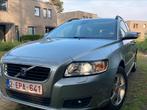 Volvo V50 en option complète, Autos, Volvo, V50, Cuir, Carnet d'entretien, Achat