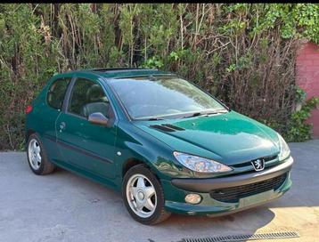 Peugeot 206 zeer mooie staat 2.0 hdi 1300€ gekeurd voo verkr beschikbaar voor biedingen