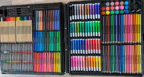 Set potloden, stiften, verf om te tekenen, Hobby en Vrije tijd, Knutselen, Zo goed als nieuw, Knutselwerk, Ophalen