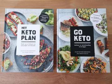2 verschillende keto kookboeken vn Julie Van Den Kerkhove  beschikbaar voor biedingen