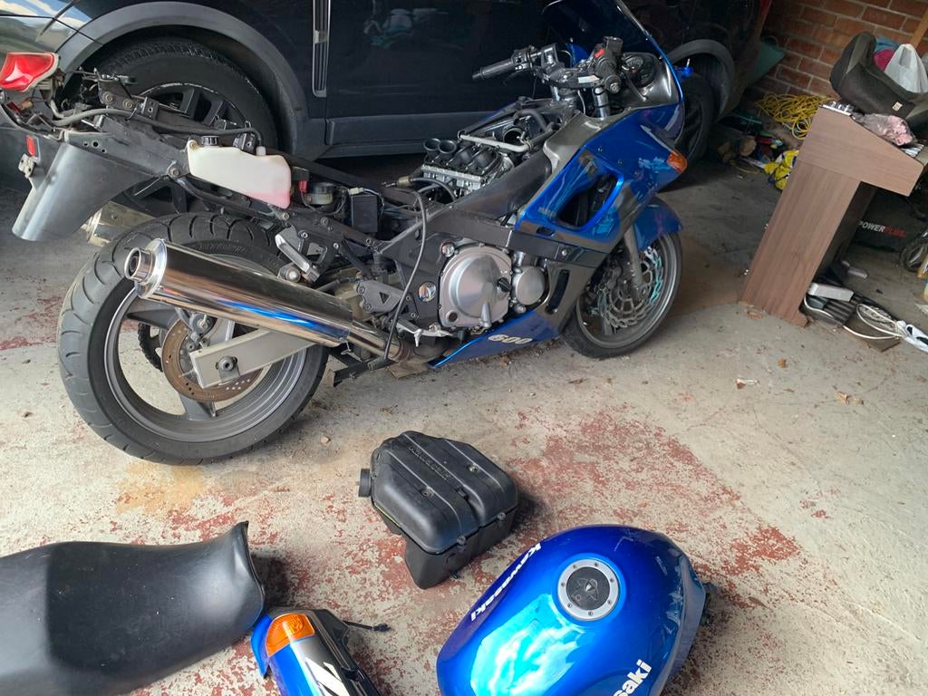 Kawasaki ZZR 600, Ophalen