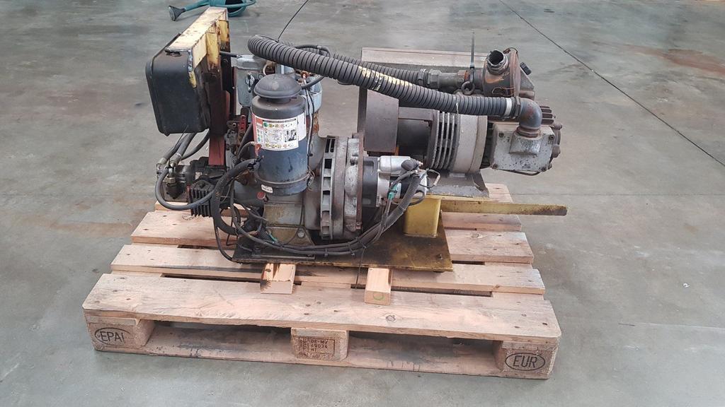 Hulpmotor Hatz ES79 diesel incl. vacuumpomp industriemotor, Autos : Pièces & Accessoires, Moteurs & Accessoires, Utilisé, Enlèvement ou Envoi