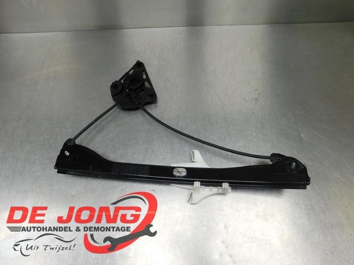 Mécanique vitre 4portes arrière gauche d'un Skoda Fabia, -, 3 mois de garantie, Utilisé, Skoda