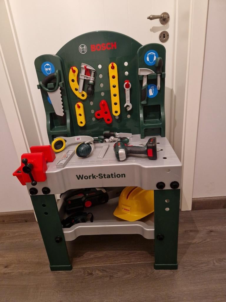 Bosch speelgoed werkbank incl. extra gereedschapsset, Kinderen en Baby's, Ophalen, Gebruikt