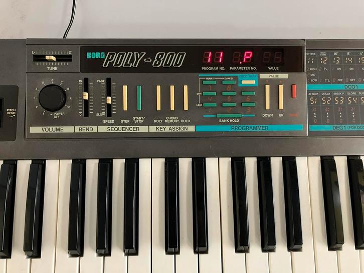 Korg Poly 800, Muziek en Instrumenten, Synthesizers, Zo goed als nieuw, Korg, Ophalen