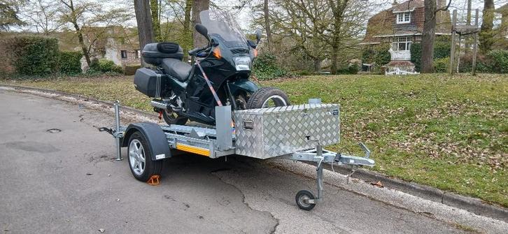Remorque 1-3 motos à louer –  avec équipement   APD 35€/j, Auto diversen, Aanhangers en Bagagewagens, Zo goed als nieuw, Ophalen