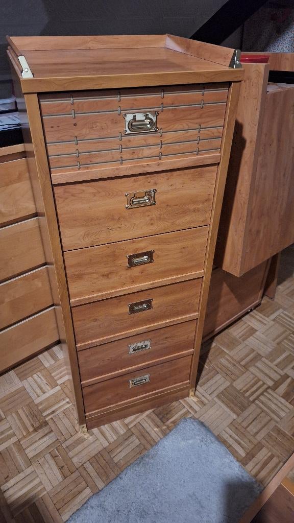 Slaapkamer in massief hout, Huis en Inrichting, Slaapkamer | Complete slaapkamers, Ophalen, Gebruikt, Eenpersoons