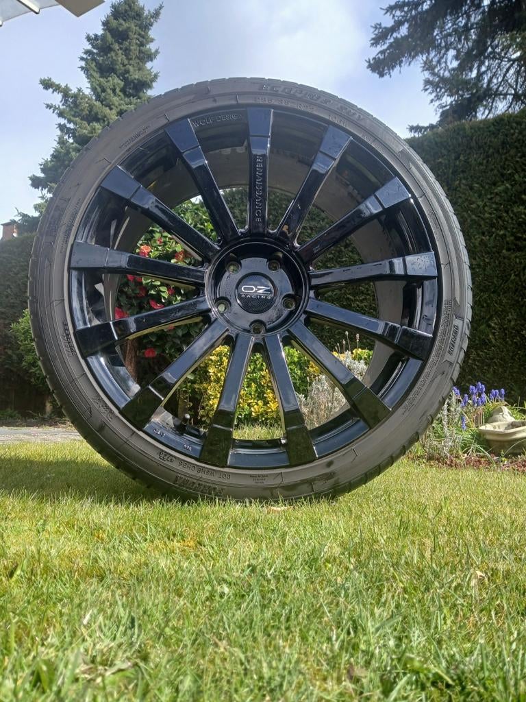 5x127 -Jeep velgen met nieuwe banden 22 inch compleet set!!!, Auto-onderdelen, Banden en Velgen, Ophalen, Band(en)