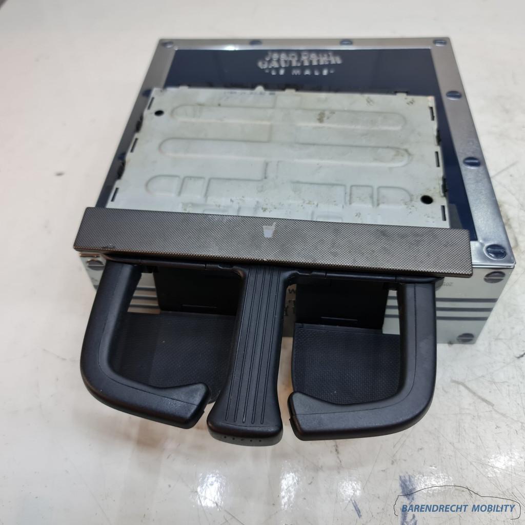 VW Golf IV Bora bekerhouder 1J0858601D nieuw model cupholder, Gebruikt, Volkswagen, Volkswagen AG, Vw@volkswagen.de