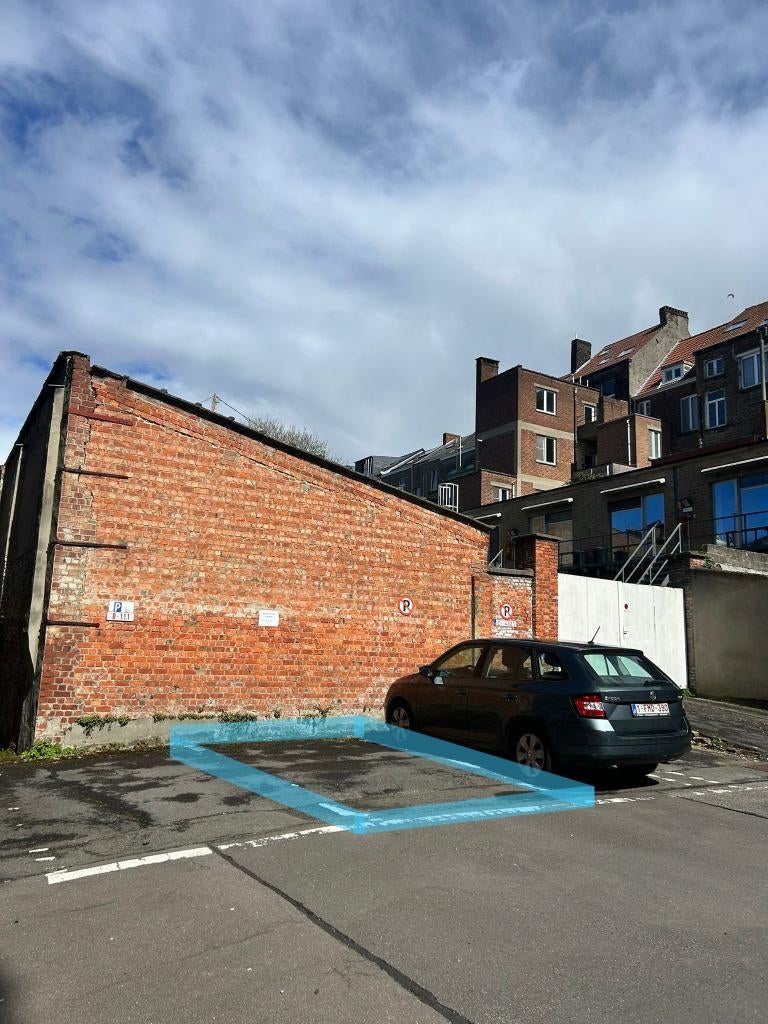 TE HUUR Parkeerplaats op afgesloten parking (centrum Gent), Gent