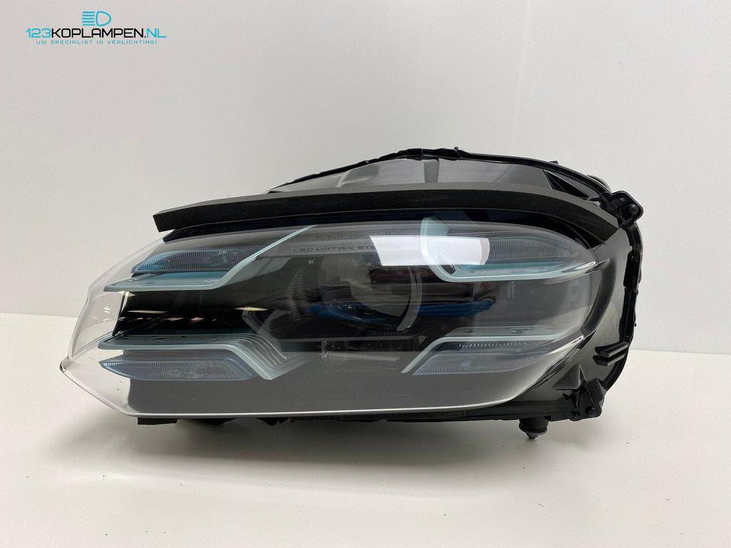 (VR) Porsche Taycan 9J1 Matrix Led koplamp links, Gebruikt, -, -, Porsche