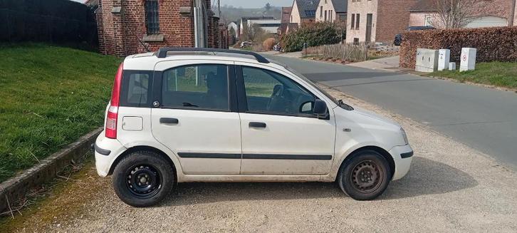 Fiat Panda 1600€ négociable, Auto's, Fiat, Particulier, Panda, Elektrische ramen, Open dak, Panoramadak, Radio, Benzine, Euro 4