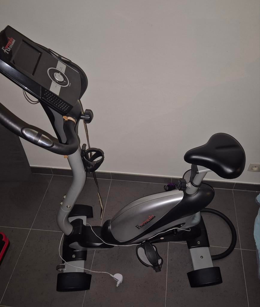 Hometrainer, Sport en Fitness, Fitnessapparatuur, Ophalen, Hometrainer