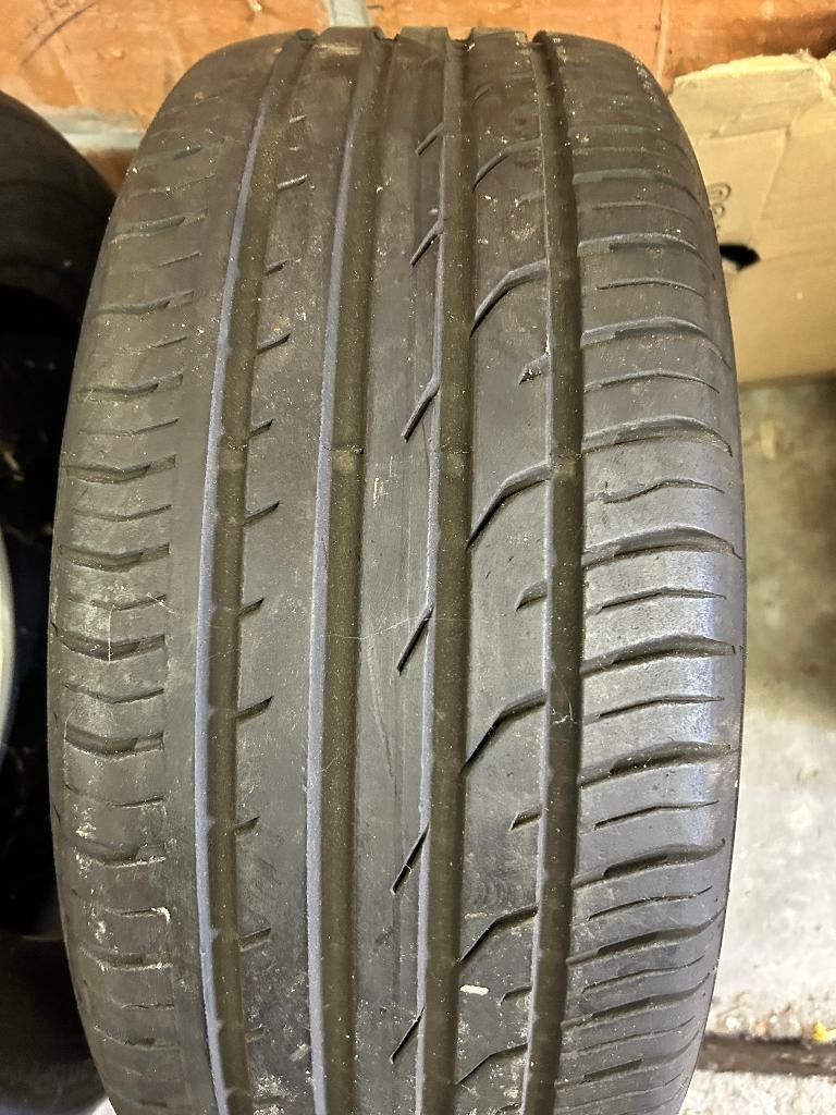 Ensemble de pneus d'été 225/55/17 97W, Autos : Pièces & Accessoires, Pneus & Jantes, Véhicule de tourisme, Pneus été, Enlèvement