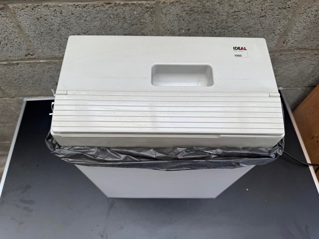 Papierversnipperaar, Ophalen, Gebruikt