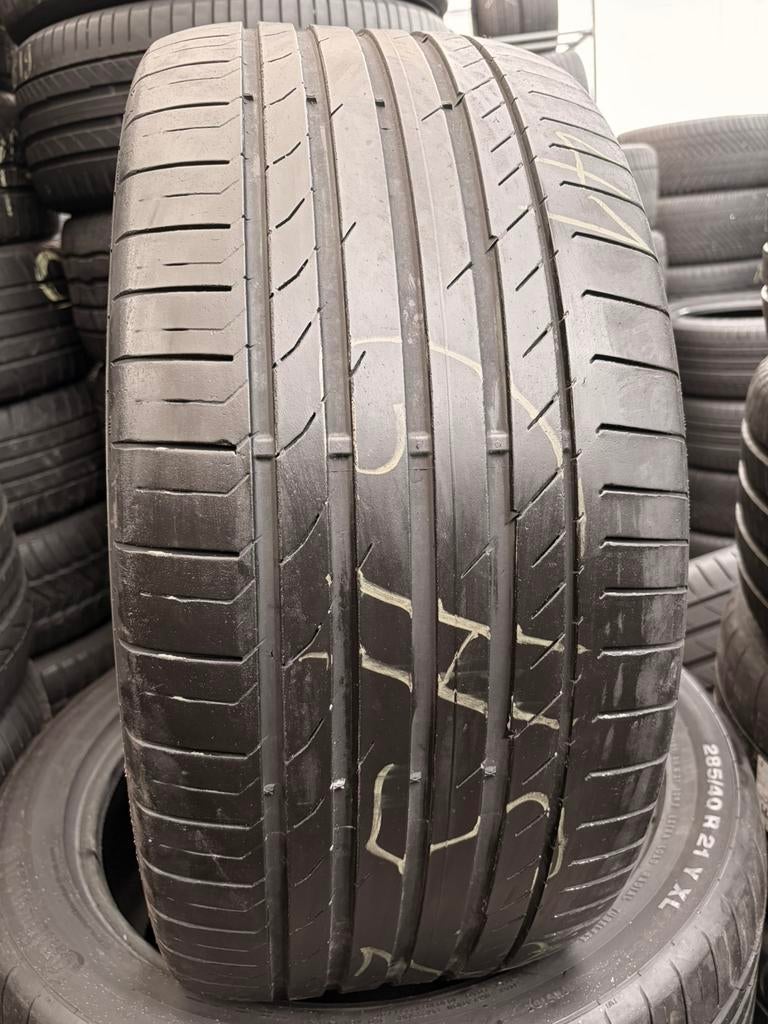 285 40r21 continental avec montage et équilibrage, Autos : Pièces & Accessoires, Enlèvement, Utilisé