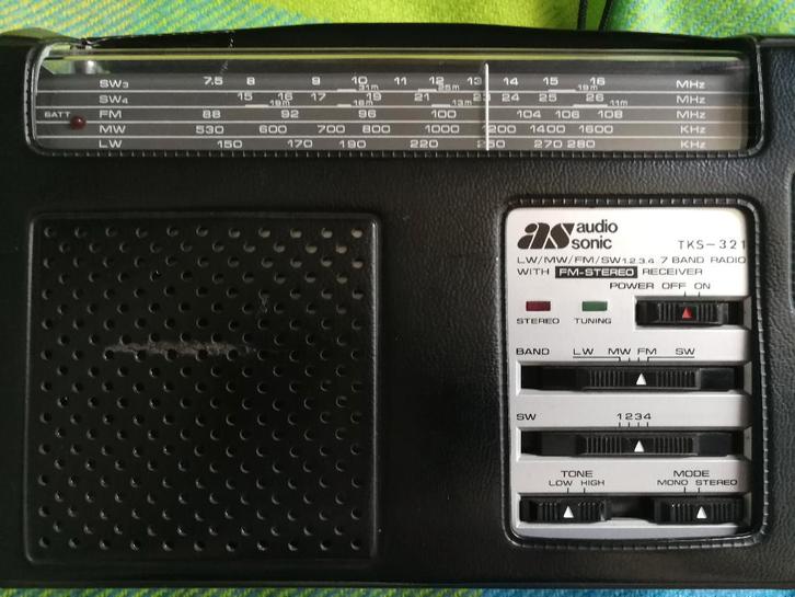 kleine wereld radio Audio Sonic TKS-321in origineel tasje, Audio, Tv en Foto, Radio's, Gebruikt, Radio, Ophalen of Verzenden