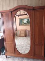 Antieke garderobekast met ovale spiegel, Huis en Inrichting, Ophalen