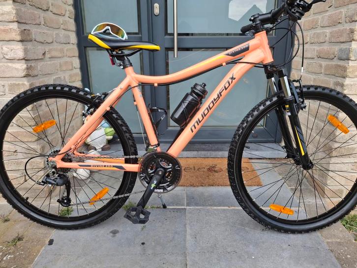 mountainbike meisjes 145-162 cm muddyfox volledig vernieuwd, Fietsen en Brommers, Fietsen | Meisjes, Zo goed als nieuw, 26 inch of meer