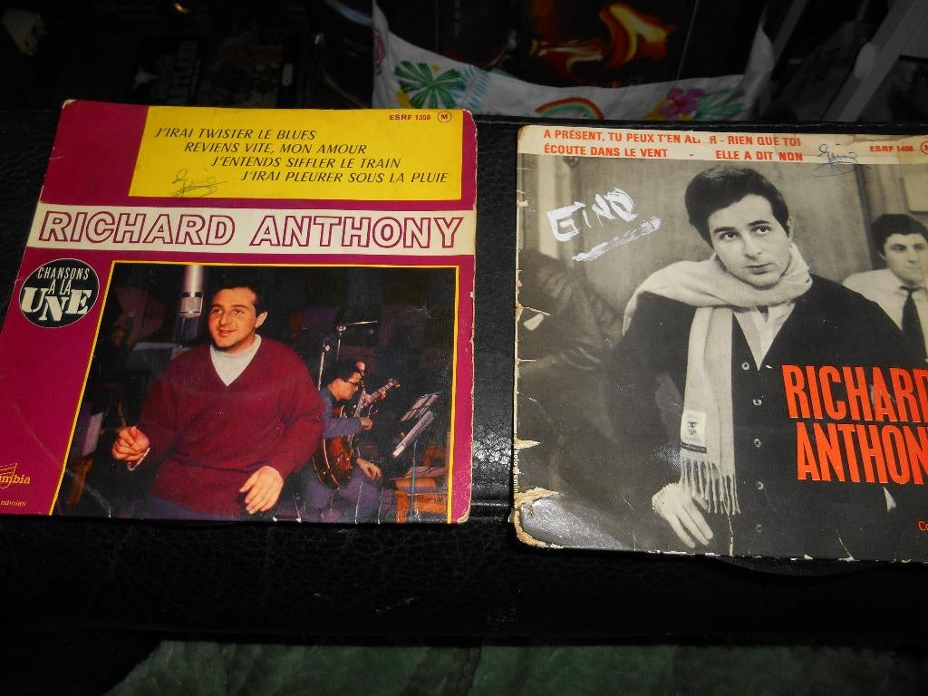 Lot de 2 Richard Anthony 45T 4 pistes, CD & DVD, Vinyles Singles, Enlèvement ou Envoi
