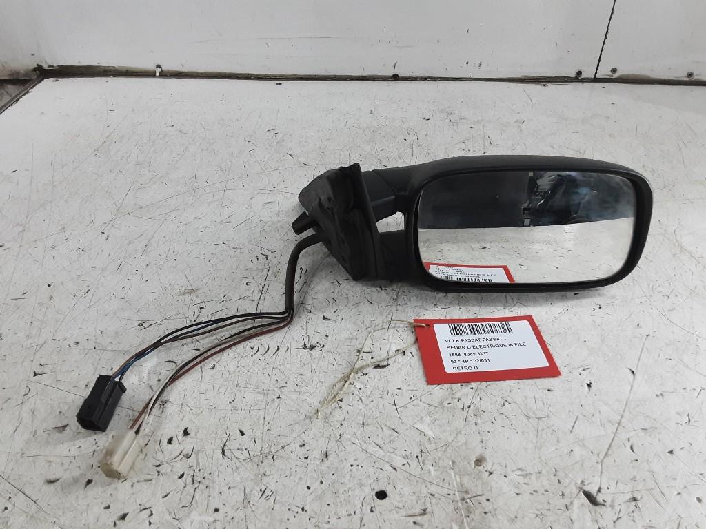 SPIEGEL RECHTS Volkswagen Passat Variant (35I), Gebruikt, Volkswagen, Mevr. I. Hauben, Rue de l'Espoir 34 34
4030  GRIVEGNÉE, BE