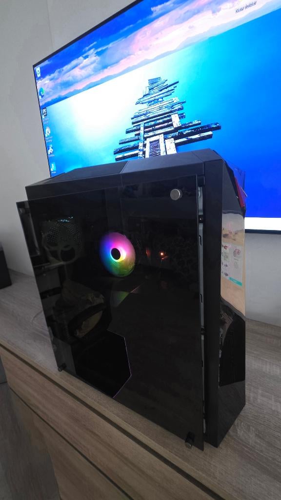 PC GAME/ Multimédia ️‍, Computers en Software, Desktop Pc's, Zo goed als nieuw, 3 tot 4 Ghz, HDD, SSD, 8 GB, Met videokaart, Gaming