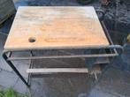 Oud schoolbankje met ijzeren gestel origineel, Antiek en Kunst, Ophalen
