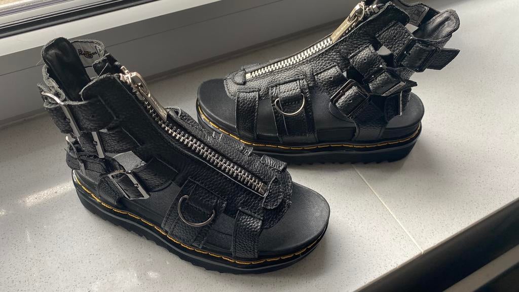 Dr Martens Olson sandalen maat 38, Ophalen, Nieuw