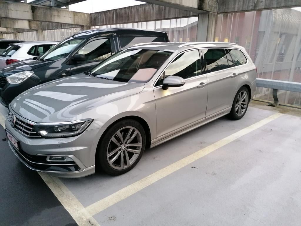 Volkswagen Passat Variant 2.0 Diesel R-line Highline, Autos, Volkswagen, Argent ou Gris, Achat, Euro 6, Boîte manuelle