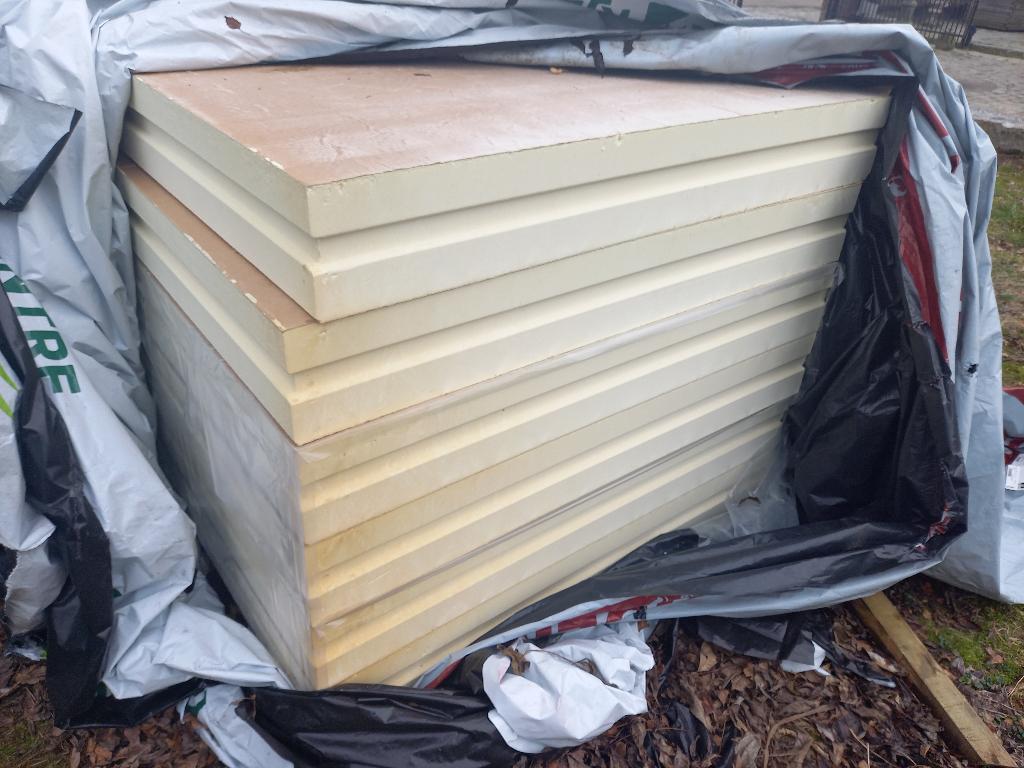 PIR isolatieplaten | 160 mm dik | nieuw - 17 m², Doe-het-zelf en Bouw, Isolatie en Afdichting, Ophalen, Dakisolatie, 12 cm of meer