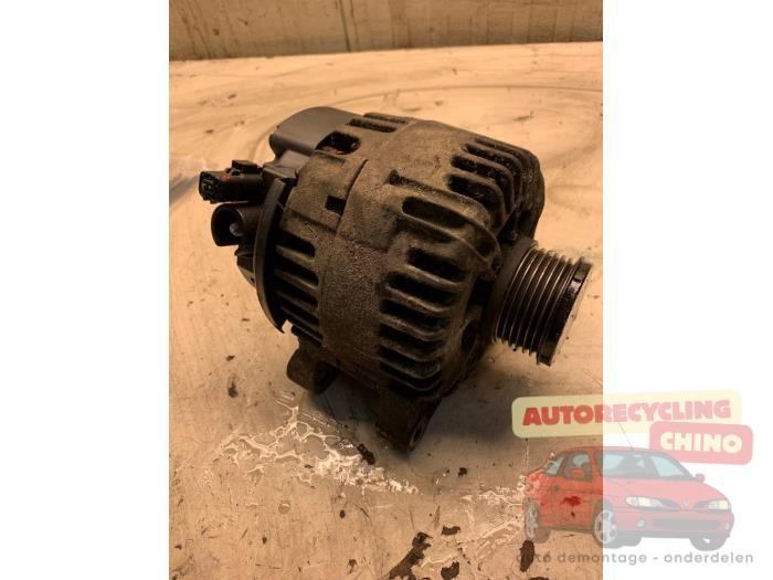 Dynamo d'un Peugeot 807, -, 3 mois de garantie, Utilisé, -