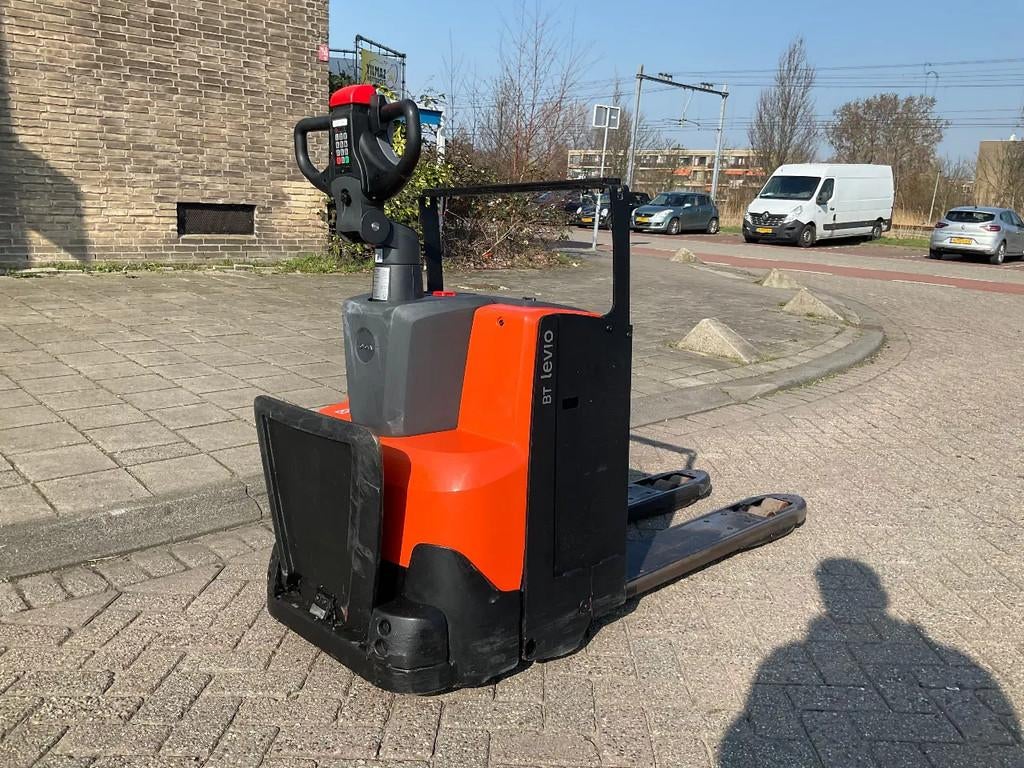 Toyota LWE200 2000KG PALLETWAGEN / HEFTRUCK (bj 2018), Zakelijke goederen, Machines en Bouw | Heftrucks en Intern transport, 2000 tot 3000 kg