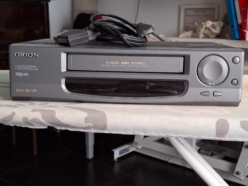 Lecteur de cassettes VHS, CD & DVD, VHS | Film, Enlèvement, Utilisé