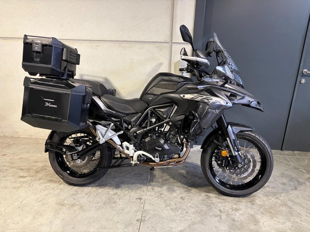 Benelli TRK502X met volledige kofferset en sportuitlaat, Motos, Motoren | Benelli, Entreprise, Autre, 500 cm³