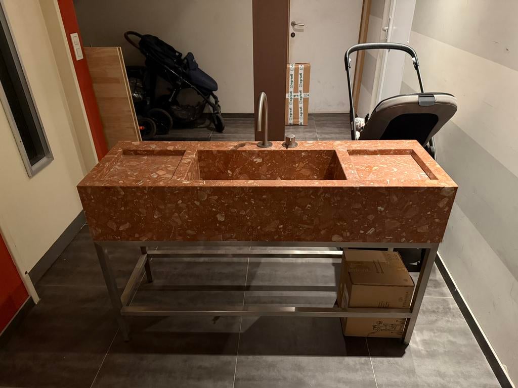 Breccia vimines marmer Lavabo nooit gebruikt, Ophalen of Verzenden, Nieuw, Wastafel