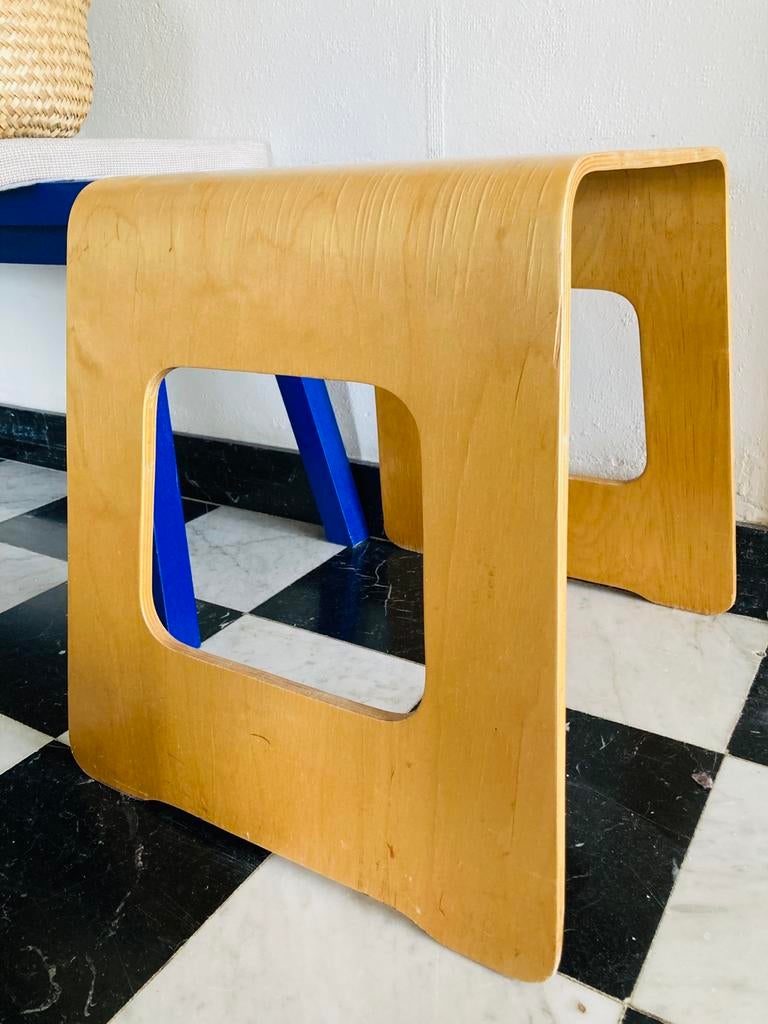 Vintage Ikea Kruk Bijzettafel Benjamin van Lisa Norinder '90, Huis en Inrichting, Krukjes, Ophalen, Gebruikt, Hout