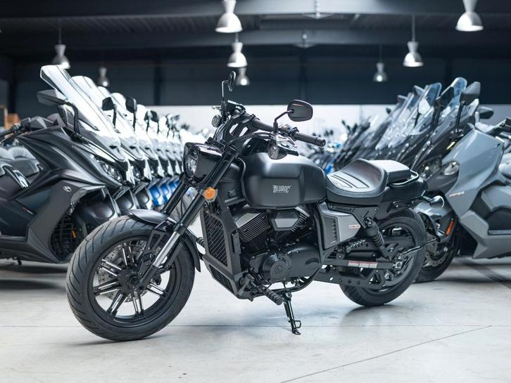 Bluroc V-Bob 250 [Fin.0%], Motos, Motos | Marques Autre, Entreprise, Chopper, 12 à 35 kW, 2 cylindres, Permis Moto A2 minimum