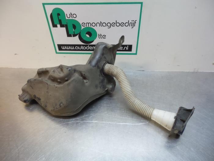 Ruitensproeiertank voor van een Citroen C4 (C4 04-), Auto-onderdelen, Ruiten en Toebehoren, Citroën, Gebruikt, 3 maanden garantie