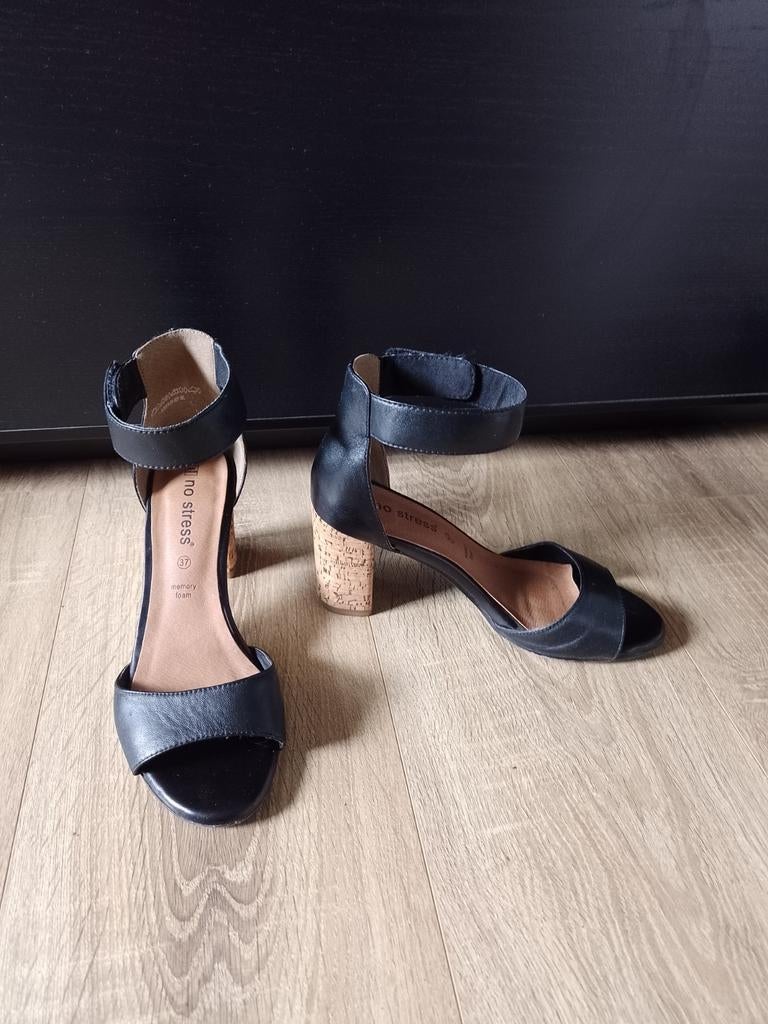 Escarpins pointure 37 No stress, Vêtements | Femmes, Chaussures, Enlèvement, Escarpins