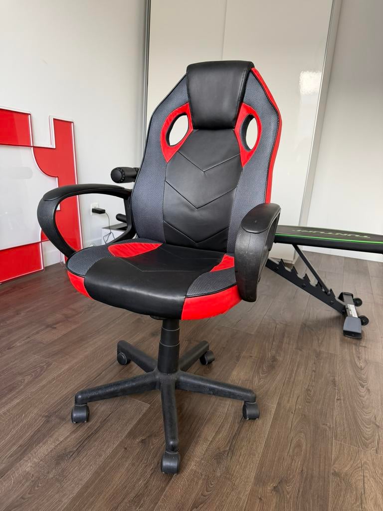 Gamingstoel Akord F4G FG-19 (€190 initieel), Huis en Inrichting, Bureaustoelen, Ophalen, Zo goed als nieuw, Gaming bureaustoel