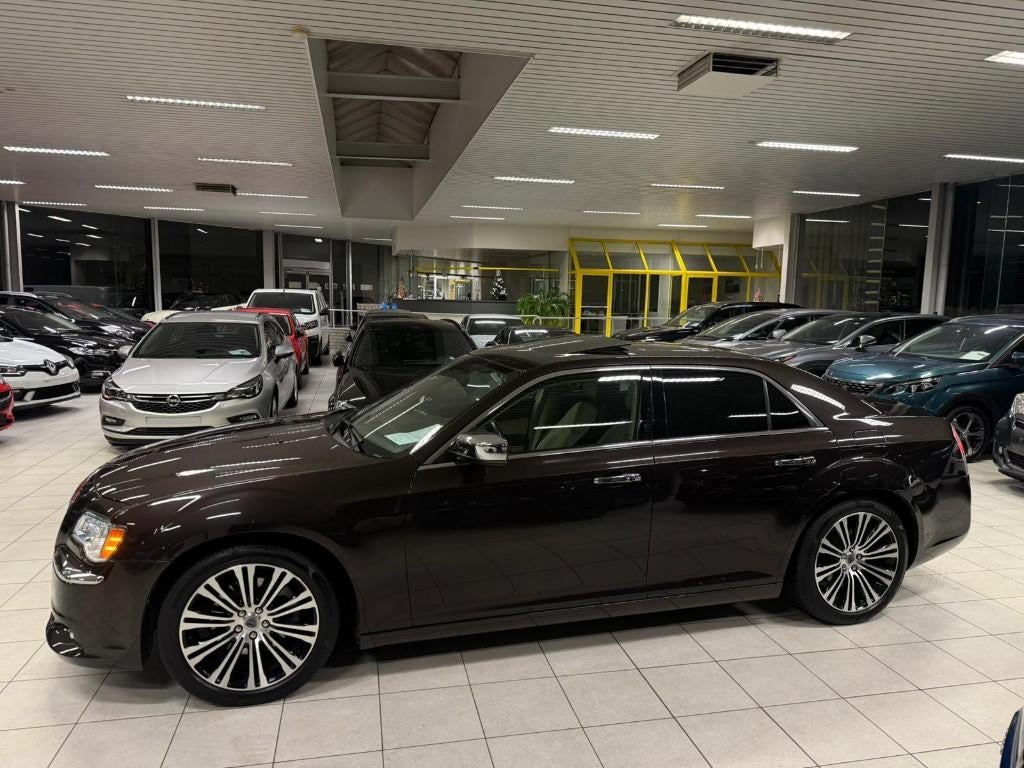 Lancia Thema 3.0D 176 kW V6 jaar 10/2012, 73.000 km E5, Auto's, Automaat, Thema, Leder, Diesel