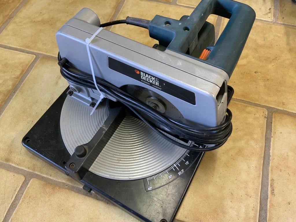 Scié circulaire à main., Enlèvement, Utilisé, Scie circulaire